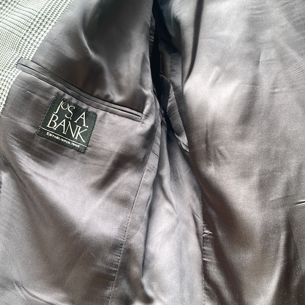 Jacket - Picture 3 of 4